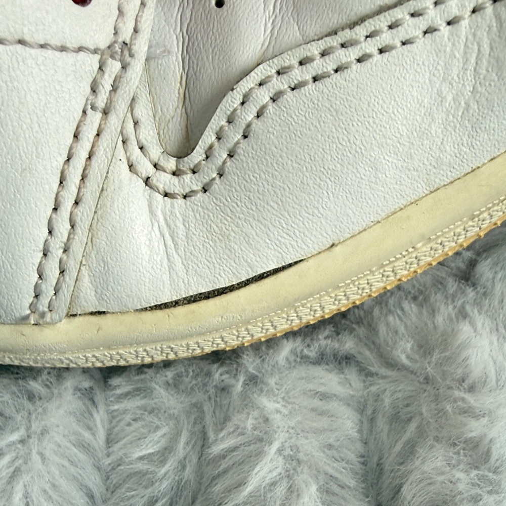 Nike Kids White Sneakers with Rainbow Laces - Picture 11 of 11